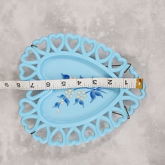 Westmoreland Blue Lattice Heart Decorative Plate - Vintage 1919 - Picture 5 of 6
